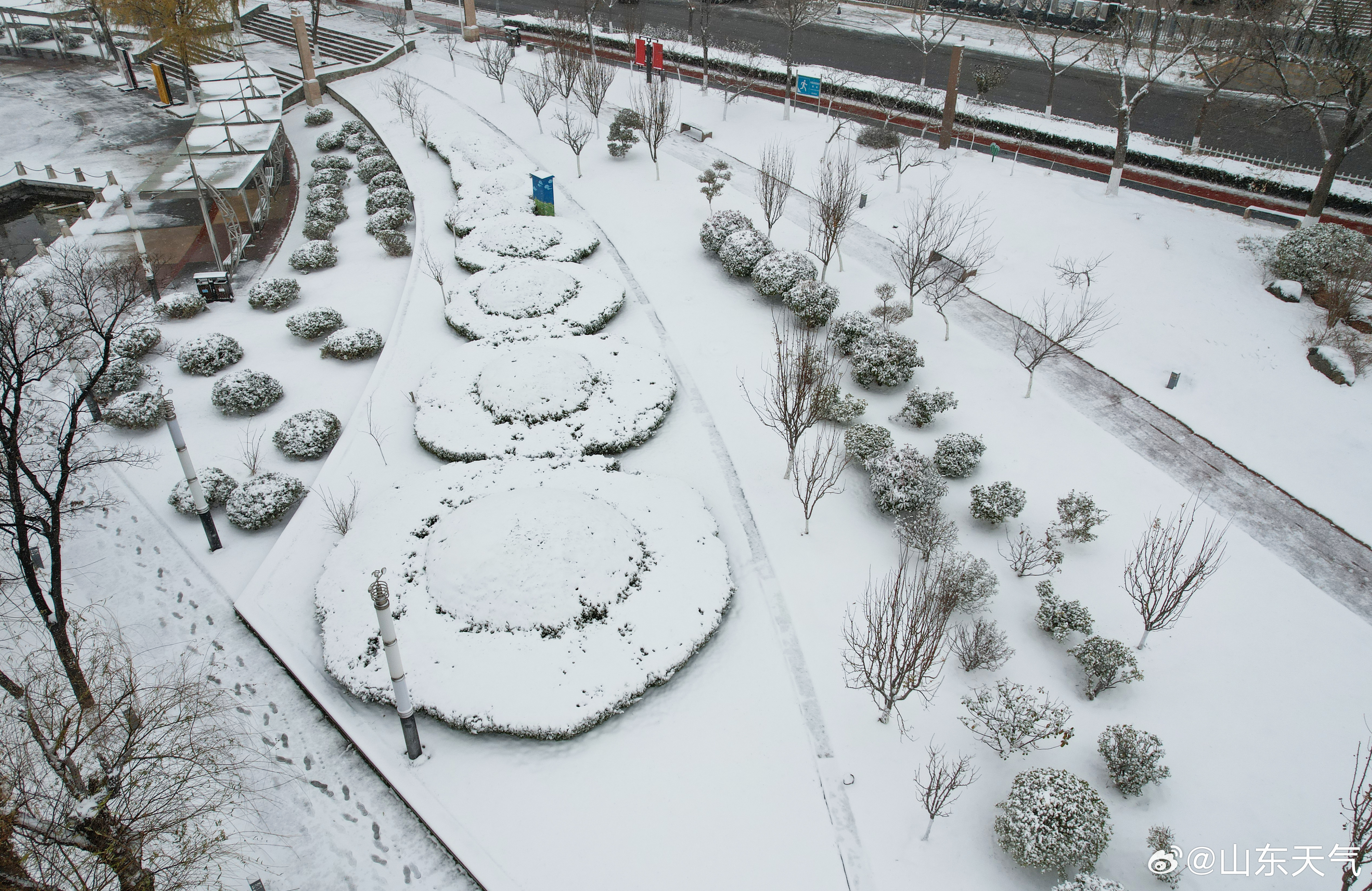 山东滨州罕见大暴雪，23毫米雪崩席卷，影响究竟有多深？深度揭秘！香港视角解读。